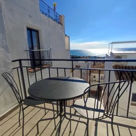 Holiday home Beautiful 4 Bedroom Town House In Punta Lara Nerja
